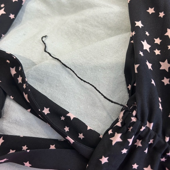 Beautiful Kate Spade Sz 12 Dress.  VVGUC- one flaw (see pic) worn Once. Comfy! - Picture 7 of 8